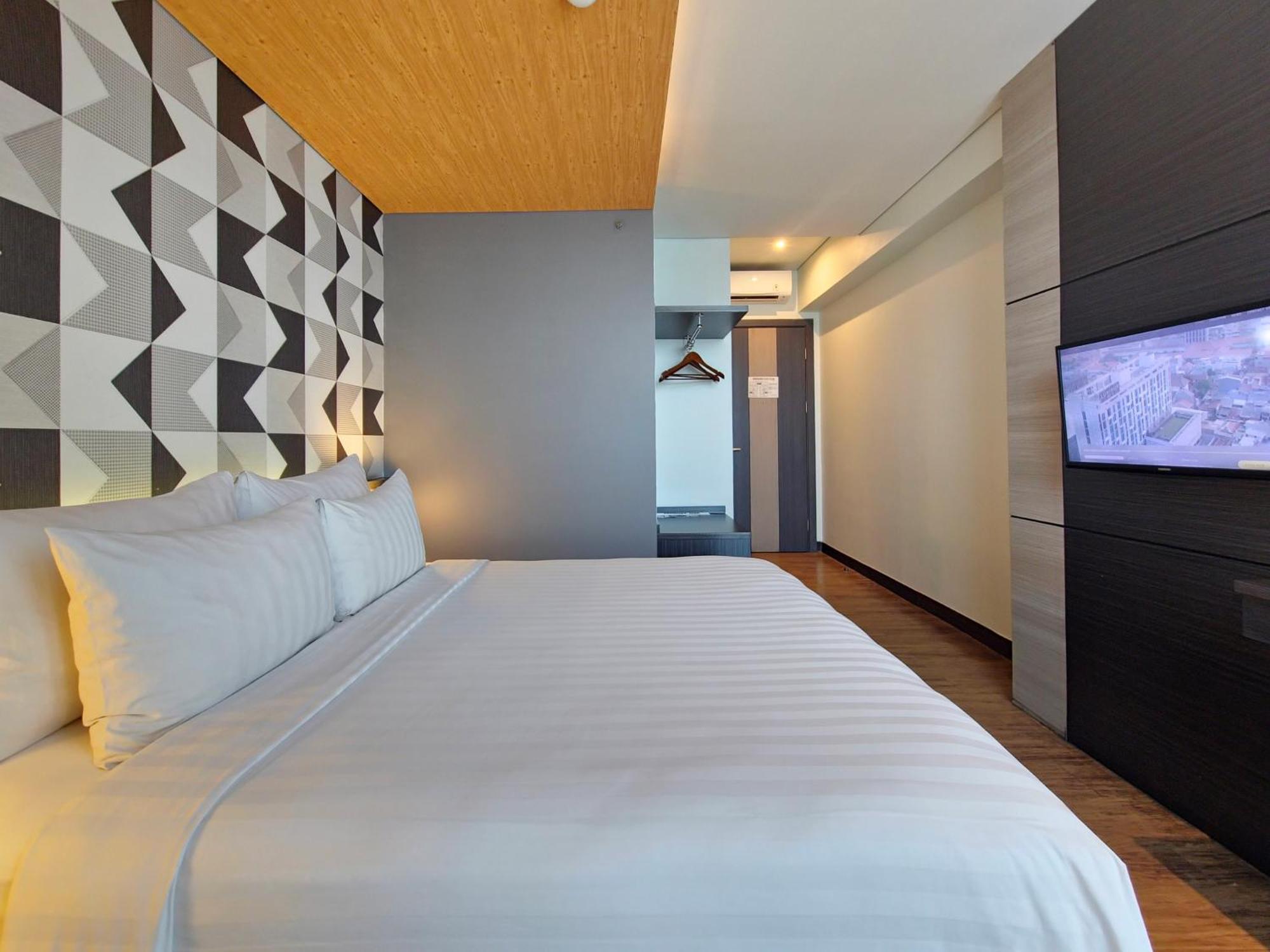 Luminor Hotel Jemursari By Wh With The Best Breakfast In Town And Located Near Surabaya Industrial Estate Rungkut Sier Exterior photo