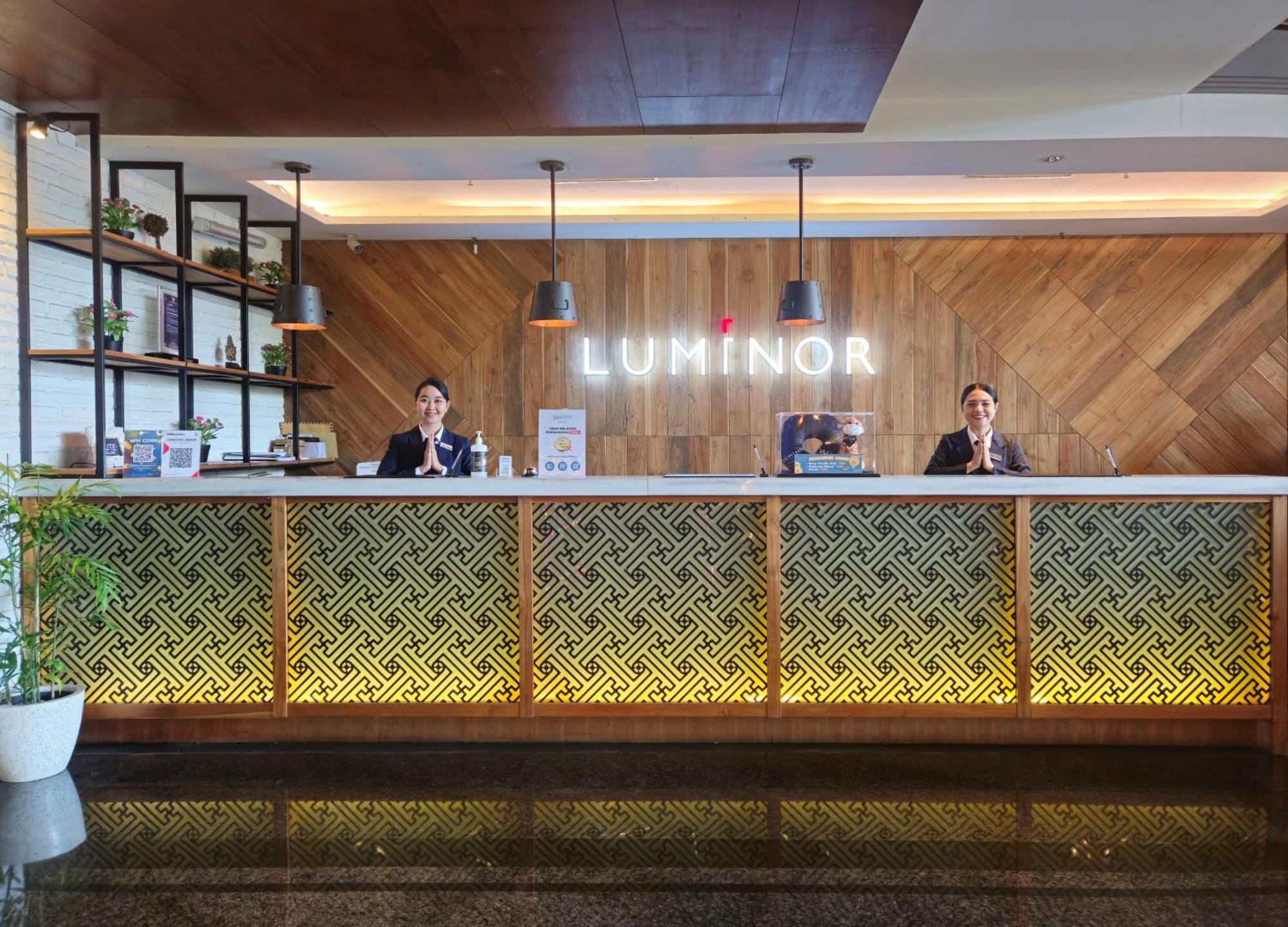 Luminor Hotel Jemursari By Wh With The Best Breakfast In Town And Located Near Surabaya Industrial Estate Rungkut Sier Exterior photo
